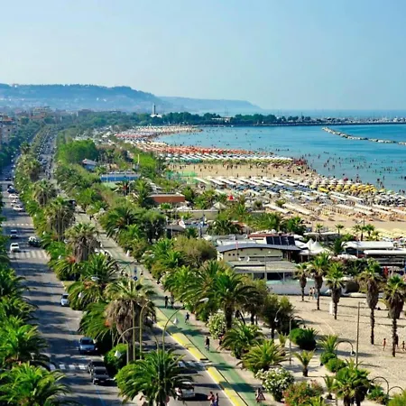 Beachfront Mobile In With Terrace Prázdninový dům Cupra Marittima